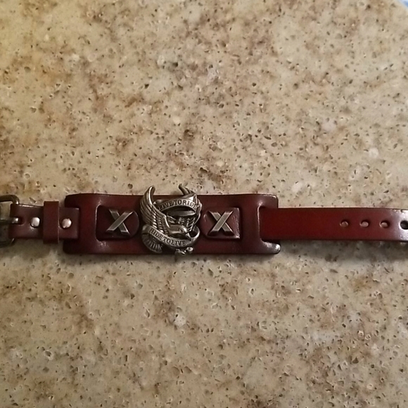 UNISEX brown Live to Ride cuff bracele - Picture 3 of 7